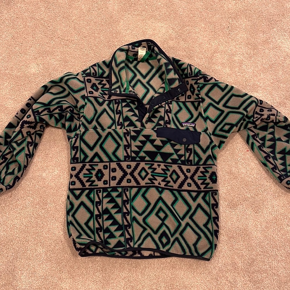 Patagonia Sweatshirt (men’s xs)
